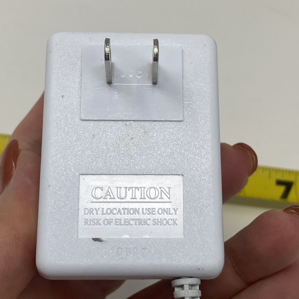 AC-DC adapter Direct Plug-In Class 2 Transformer Model SA41-57A AC120V 60Hz 8W - Picture 2 of 5